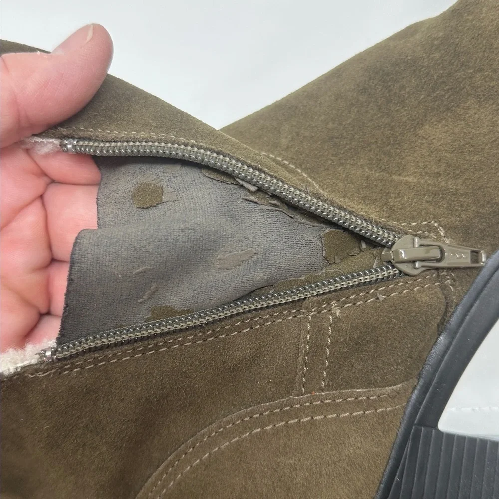 Clarks boots Size 7